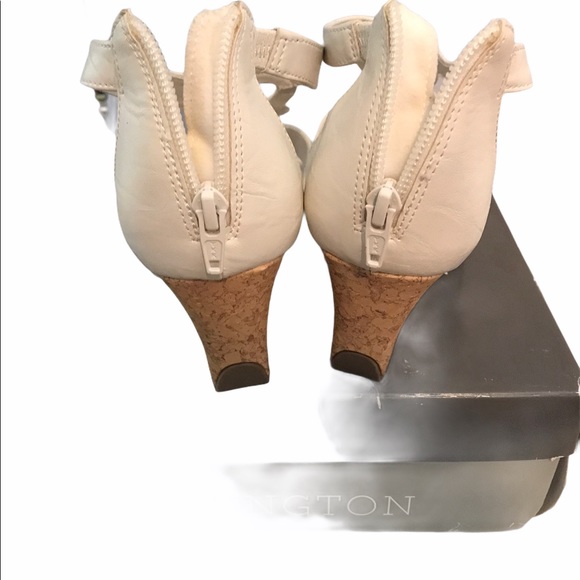 Covington wedge sandals size 9 - Picture 2 of 3